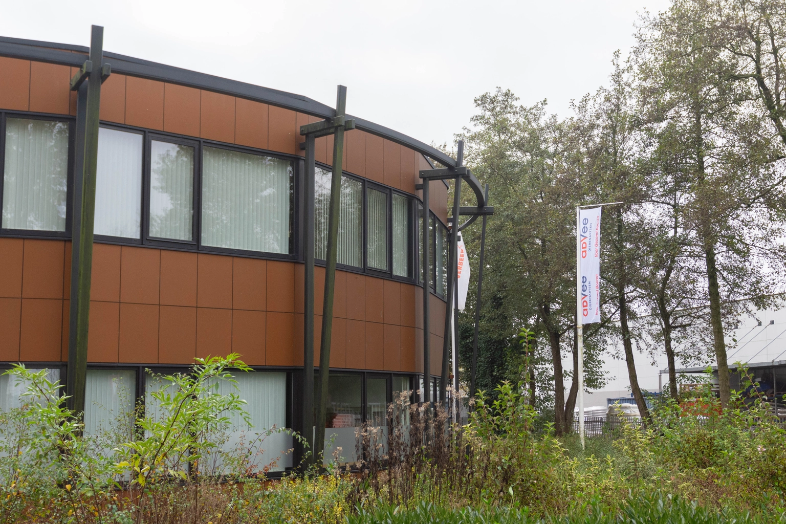 Praktijkgebouw adVee Dierenartsen locatie Lunteren